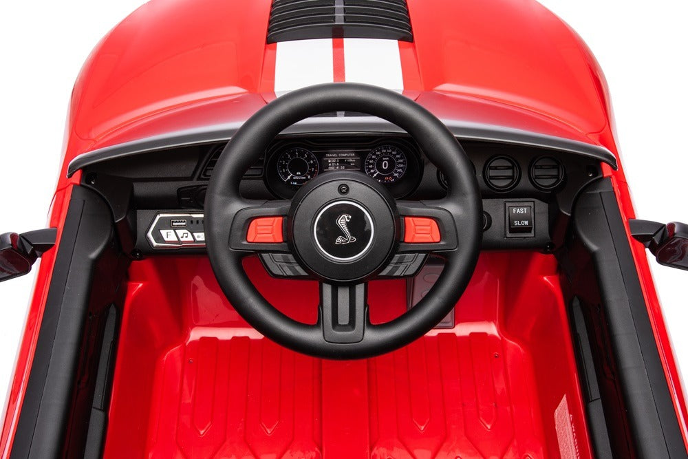 Ford Mustang GT500 rood elektrische kinderauto stuur