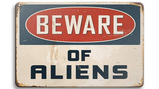 Metalen wandbord | Beware of aliens |