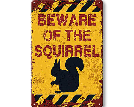 Metalen wandbord | Beware of the squirrel |